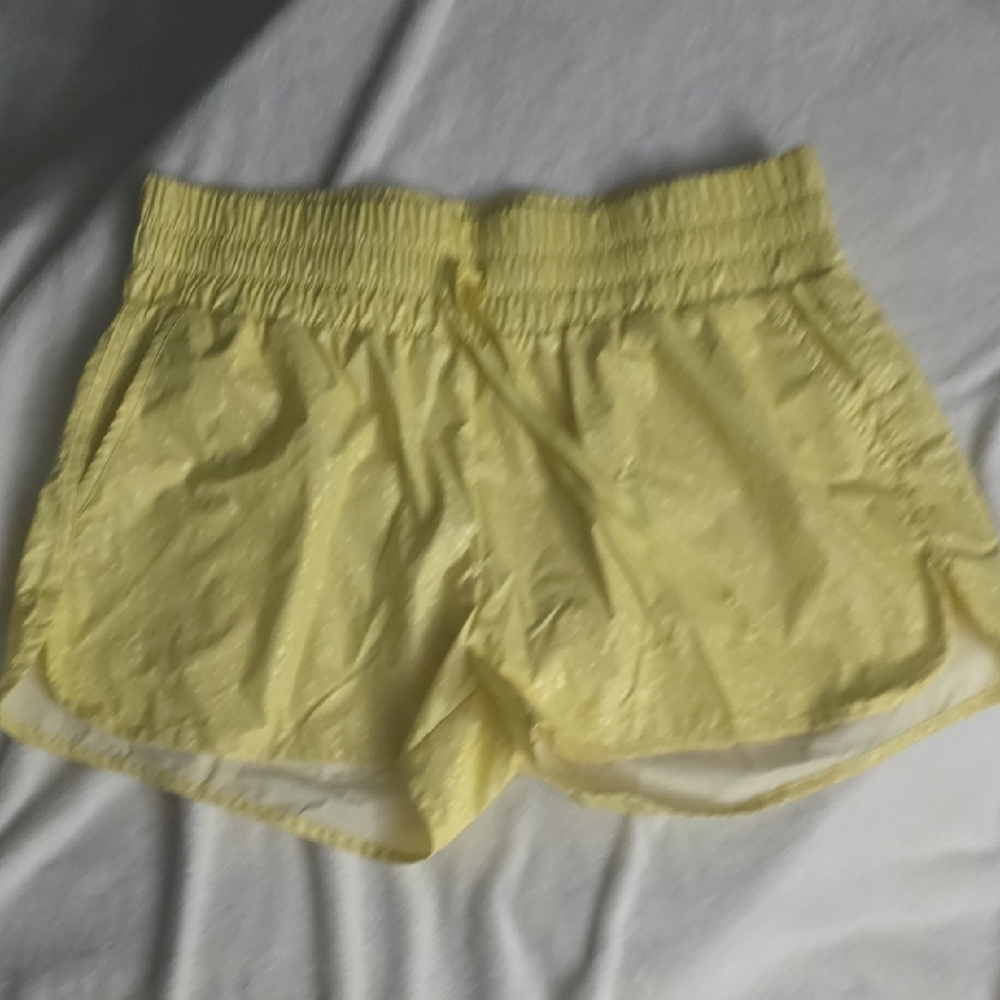 ZYIA Yellow Athletic Shorts Lightweight Elastic Waist